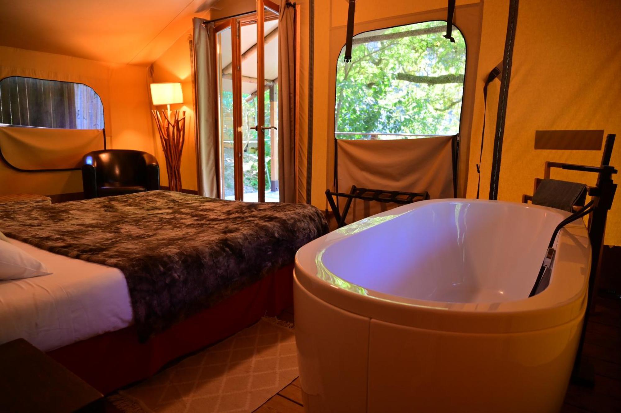 Hotel Prehistoric - Adult Only *